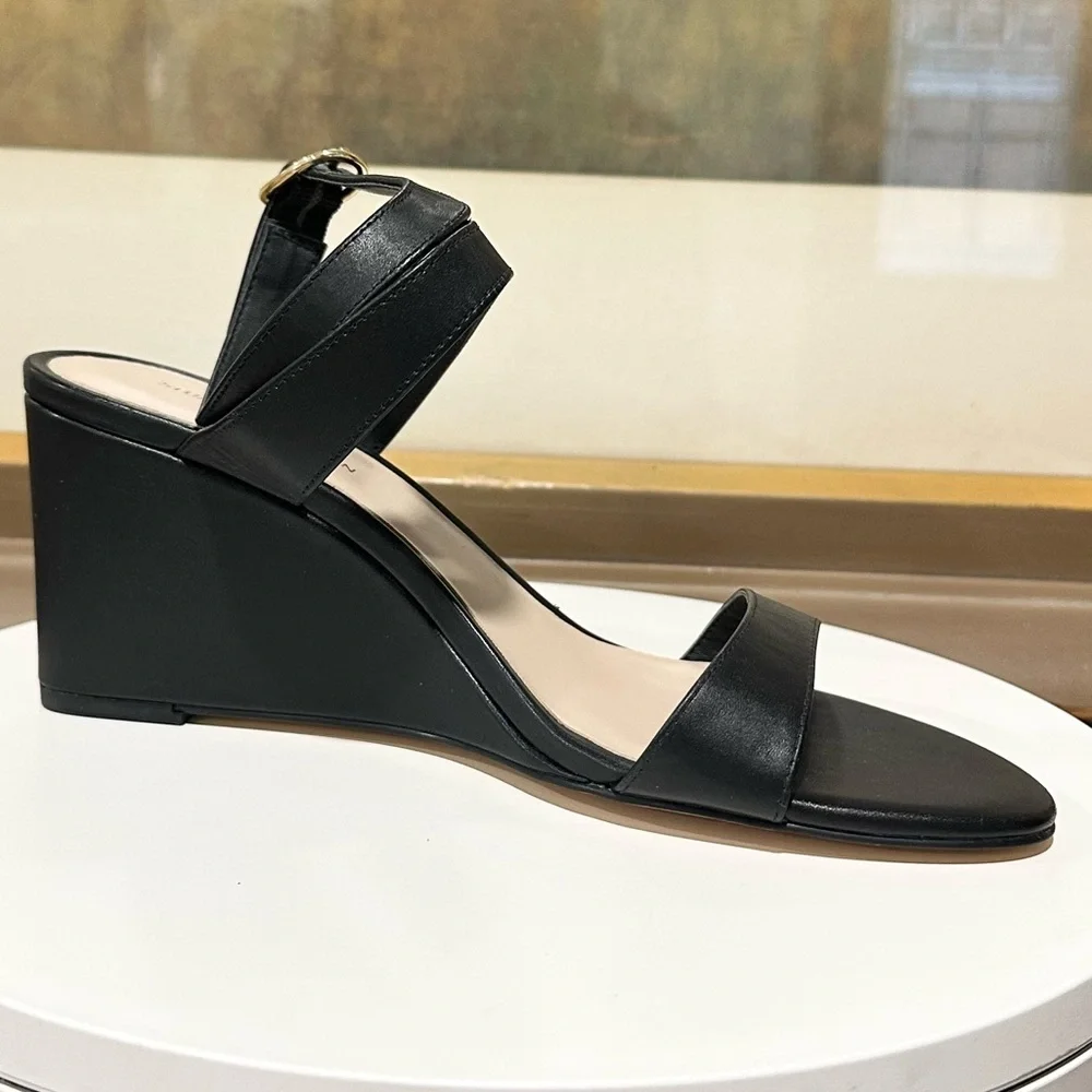 🌹STUART WEITZMAN🌹 Ave Strappy Wedge Sandals In Black Size: 7.5 - Picture 6 of 15